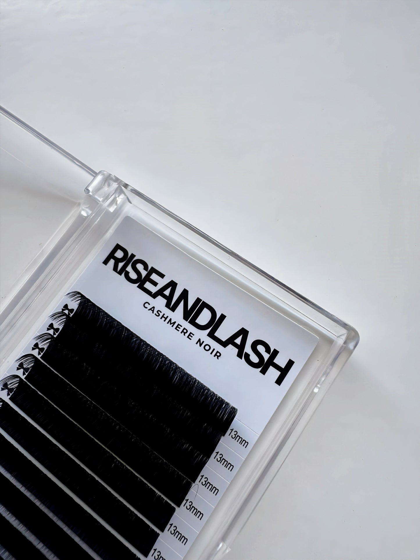 Cashmere Noir Lash Trays